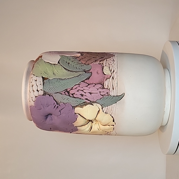 John Davis Concord Garden Oblong Vase - Picture 4 of 10